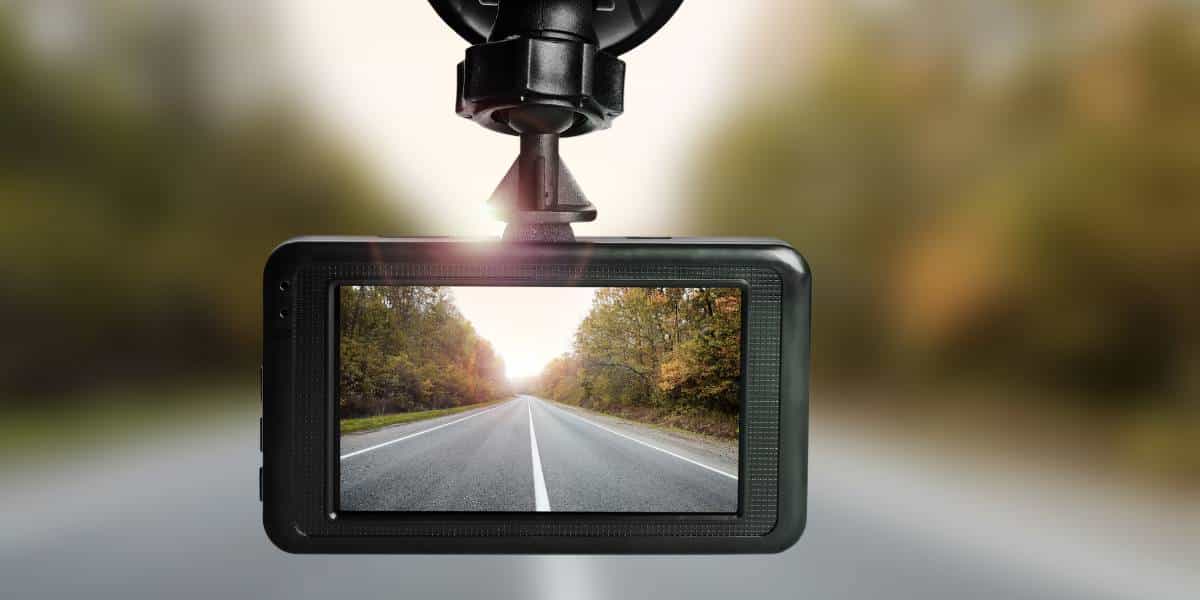 Dash Cam Disadvantages in Legal and Accident Scenarios: Key Considerations